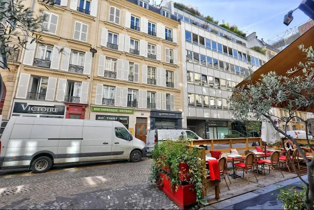 Appartement De Luxe Pres Des Champs Elysees Parigi